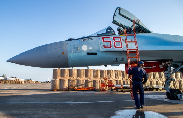 В ЦПВС заявили об опасном сближении самолетов ВКС РФ и коалиции в Сирии