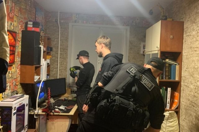 Пятеро жителей Петербурга задержаны по подозрению в похищении подростка