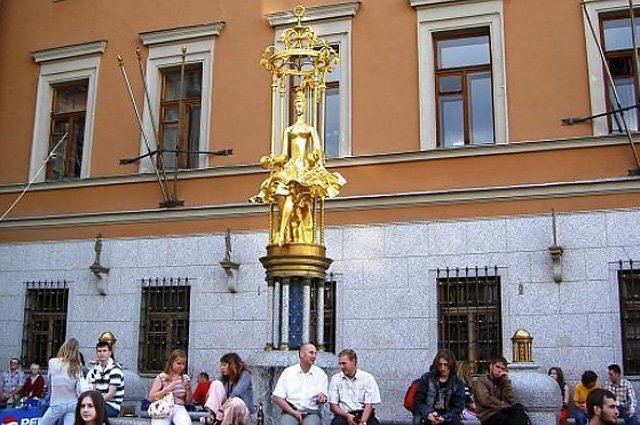 Сломавший памятник «Принцесса Турандот» москвич назвал свой поступок глупым