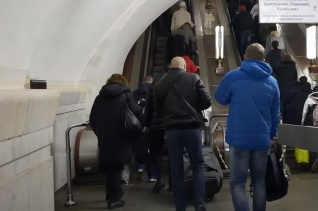 В Киеве прокуратура начала расследование обстоятельств аварии в метро