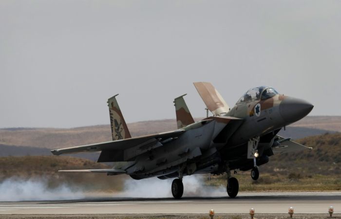 Израиль нанес серию авиаударов по Сирии