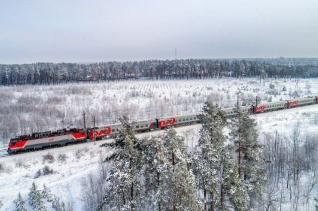Пять пассажирских поездов задерживаются по техническим причинам на Урале