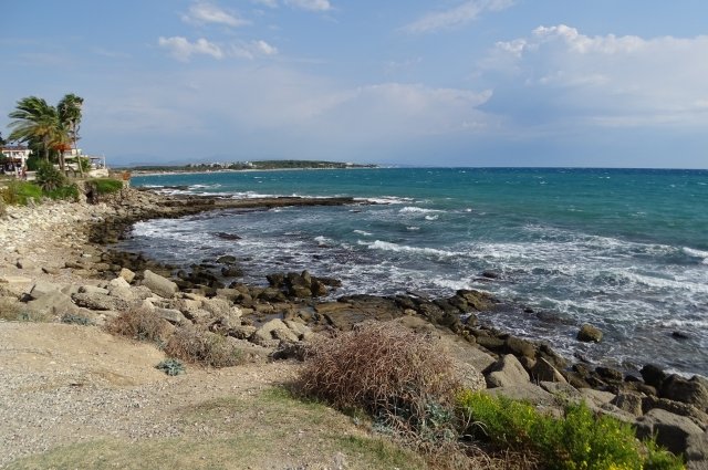 На пляже в Анталье обнаружили шестое за неделю человеческое тело
