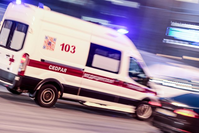 Четыре человека пострадали в ДТП с полицейской машиной в Москве