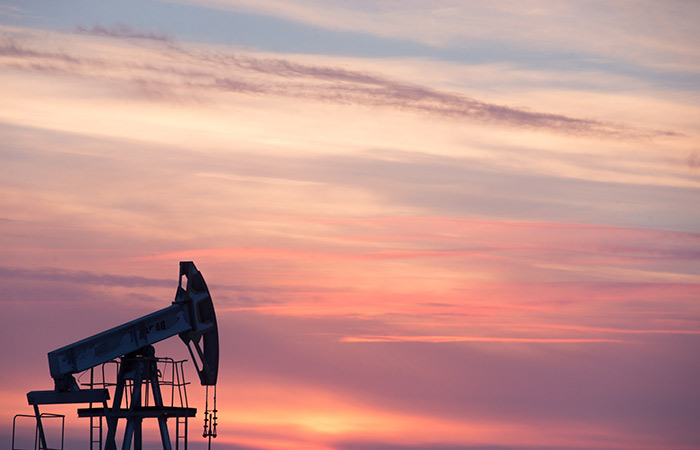 Цены на нефть стабильны после подъема накануне