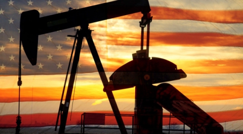 Рекордный рост запасов в США обвалил цены на нефть