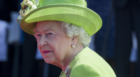 Более £10 млн личных денег королевы Елизаветы II инвестировали в оффшор